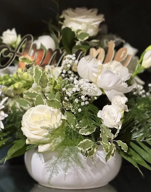 Aranjament floral pentru masa si receptie