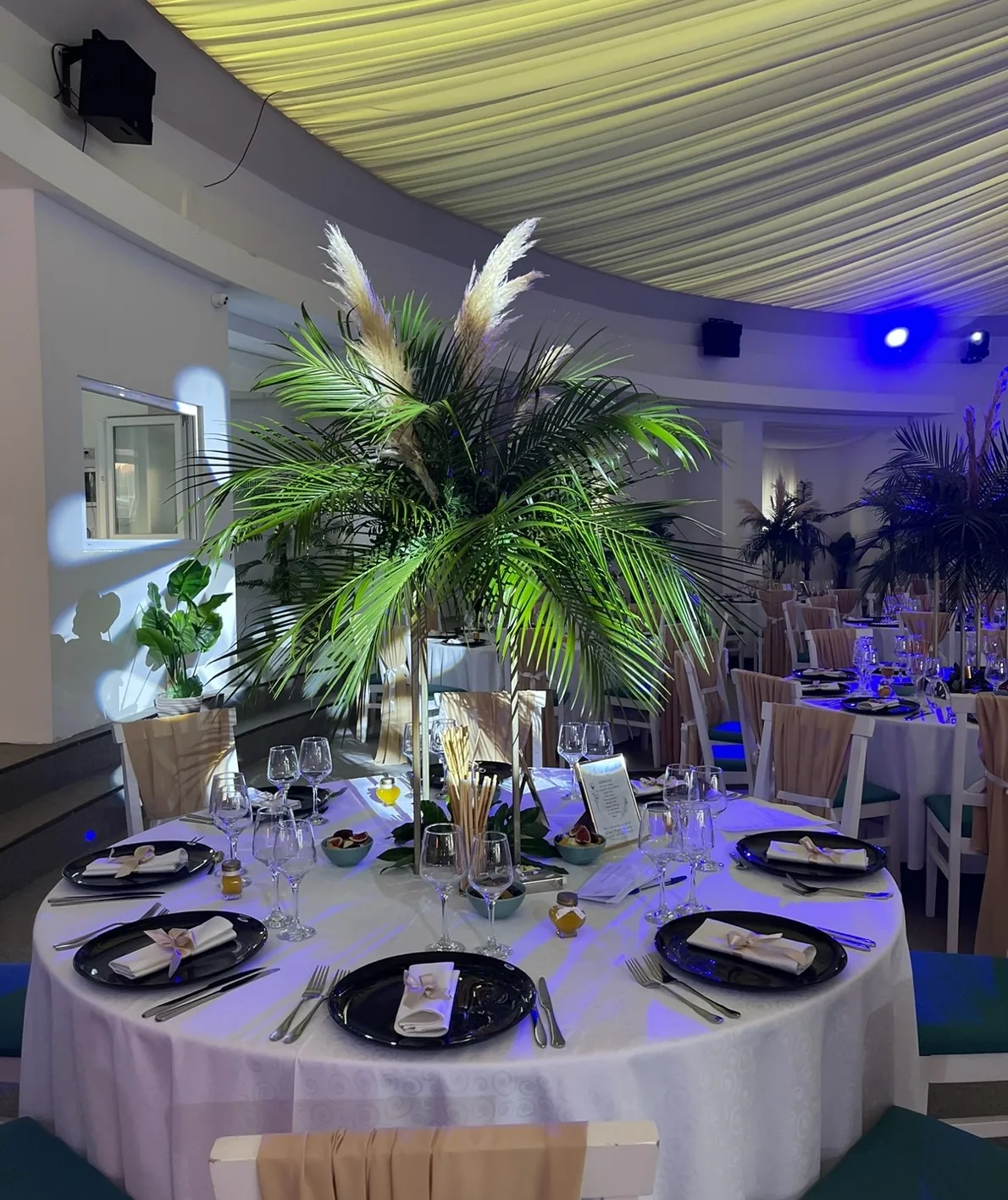 Decor de vara cu verdeata, pentru terase si evenimente
